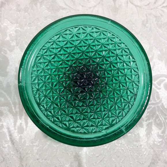 Vintage Diamond Cut Ruffled Edge Teal Pedestal Glass Candy Dish - Picture 8 of 8